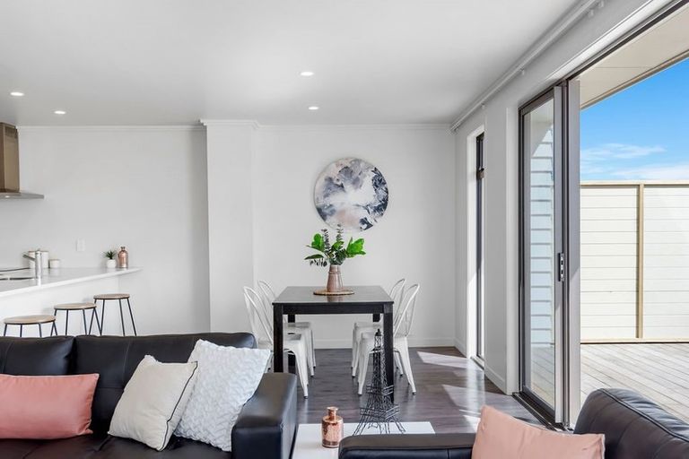 Photo of property in 101a Awataha Crescent, Pyes Pa, Tauranga, 3110