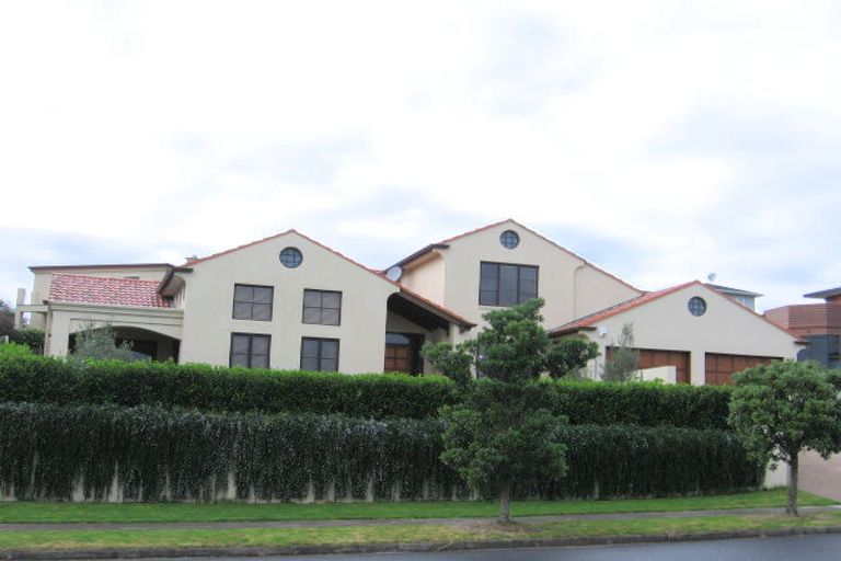 Photo of property in 40 Westerham Drive, Dannemora, Auckland, 2016