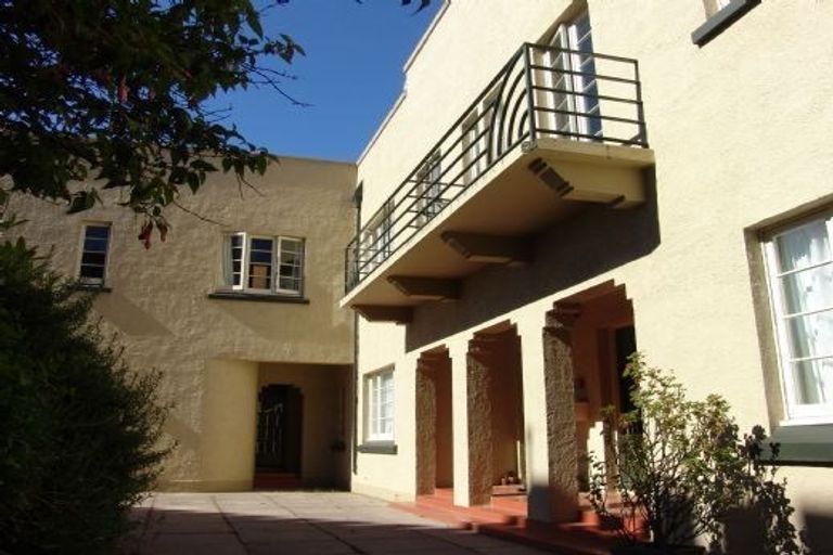 Photo of property in 1/35 Tennyson Street, Dunedin Central, Dunedin, 9016