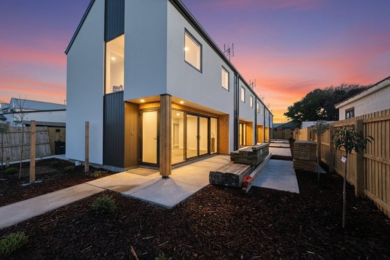 Photo of property in 22 Frederick Street, Waltham, Christchurch, 8011