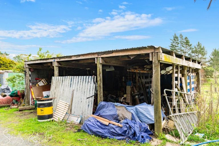 Photo of property in 227 Mountain Road, Maungaturoto, 0587