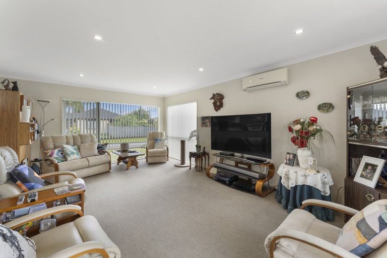 Photo of property in 24 Sue Avenue, Otaki, 5512