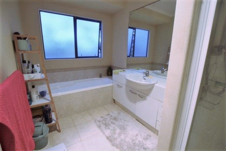 Photo of property in 29 Banville Road, East Tamaki, Auckland, 2016