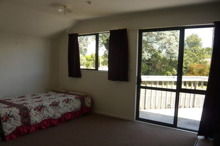 Photo of property in 2 Vine Street, Hillcrest, Hamilton, 3216
