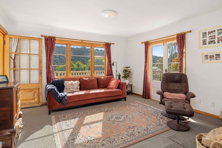 Photo of property in 65 Hampden Street, Picton, 7220