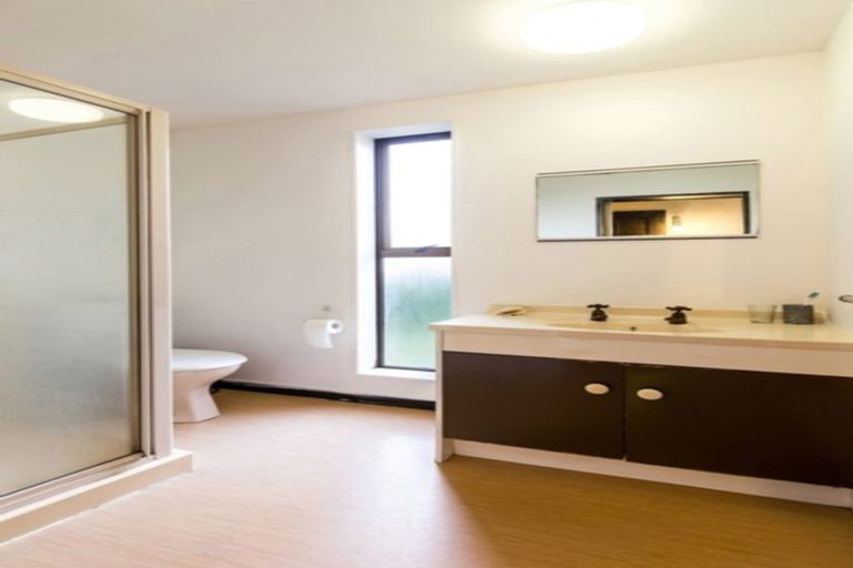 Photo of property in 89 Black Rock Road, Newlands, Wellington, 6037