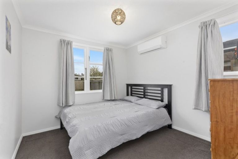 Photo of property in 2 Biddle Crescent, Taita, Lower Hutt, 5011