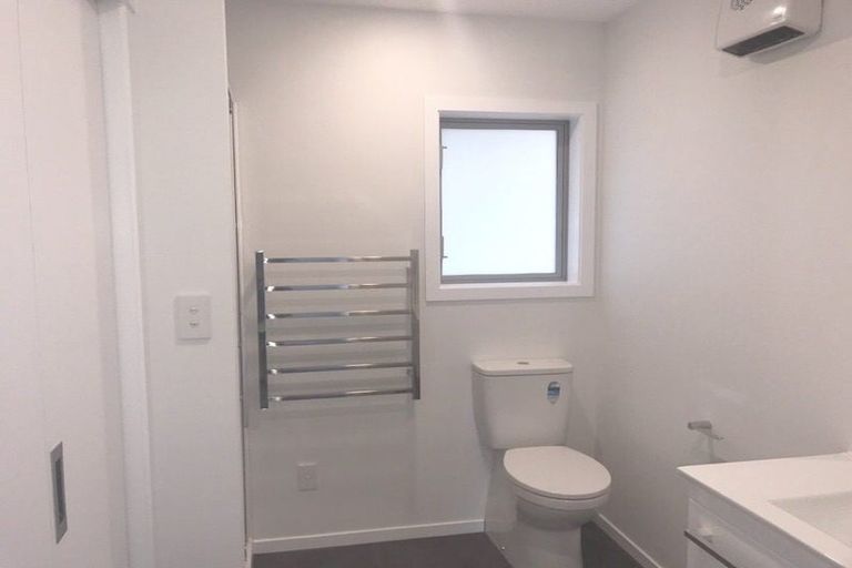 Photo of property in 65 Pikarere Street, Titahi Bay, Porirua, 5022