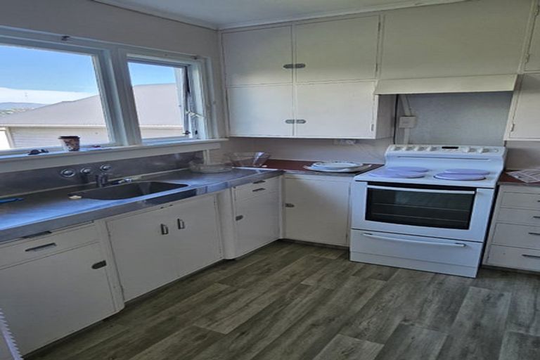 Photo of property in 21 Crawford Road, Kilbirnie, Wellington, 6022