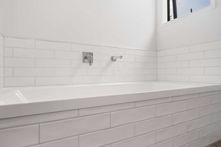 Photo of property in 10 Wrybill Way, Welcome Bay, Tauranga, 3112