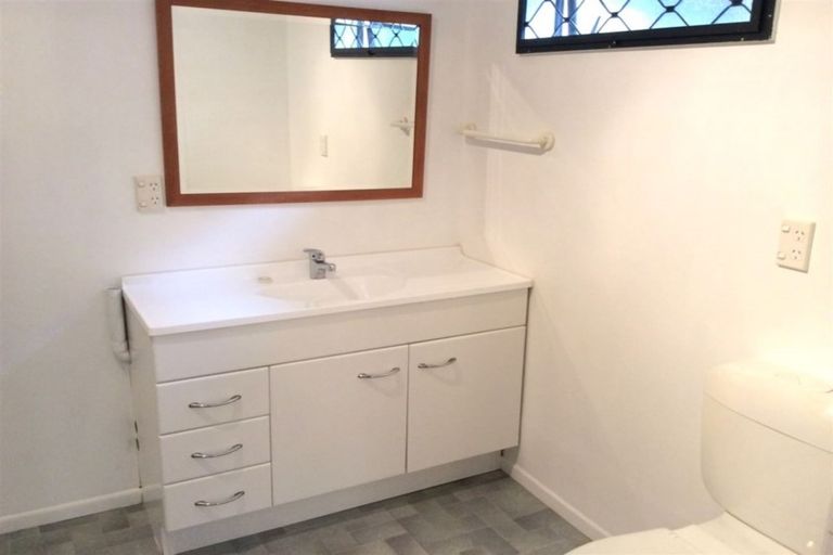 Photo of property in 2 Homestead Place, Welcome Bay, Tauranga, 3112