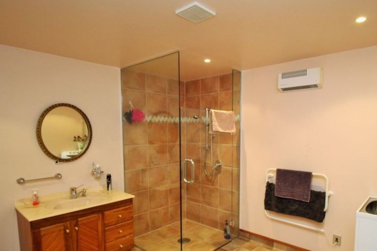 Photo of property in 12 Grove Avenue, Weston, Oamaru, 9401