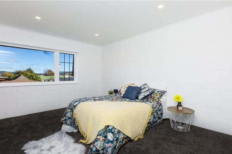 Photo of property in 5b William Booth Grove, Trentham, Upper Hutt, 5018