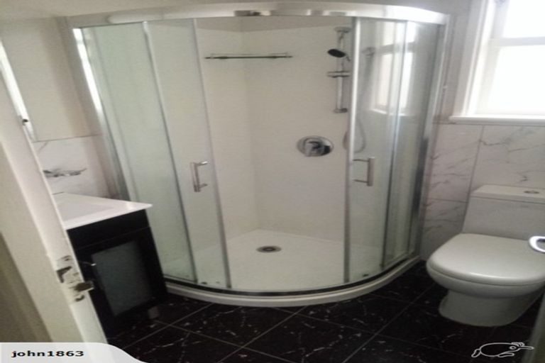 Photo of property in 42 Great South Road, Papatoetoe, Auckland, 2025