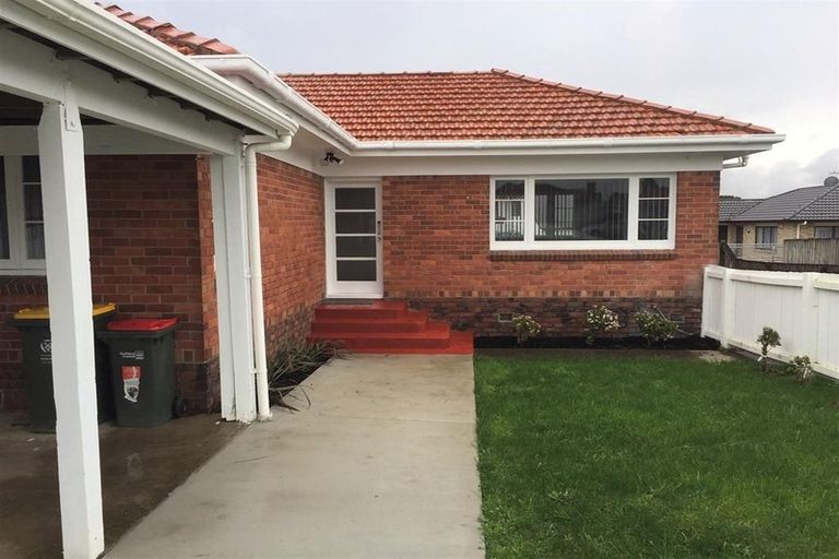 Photo of property in 51 Milton Road, Papatoetoe, Auckland, 2024