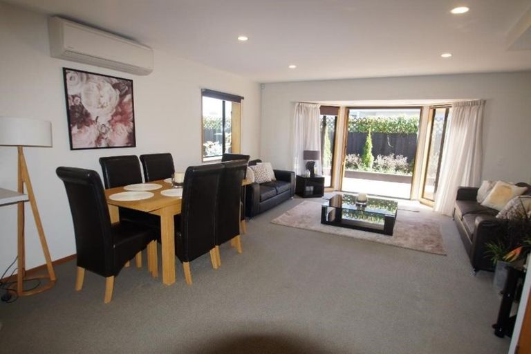 Photo of property in 2/16 Onslow Street, St Albans, Christchurch, 8014