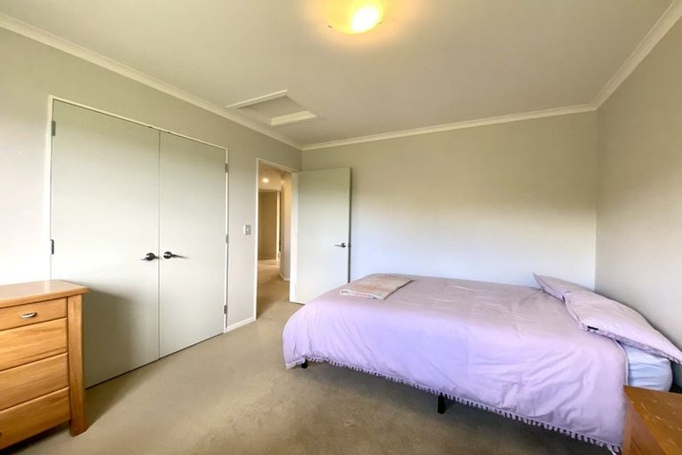 Photo of property in 5 Swain Grove, Riverstone Terraces, Upper Hutt, 5018