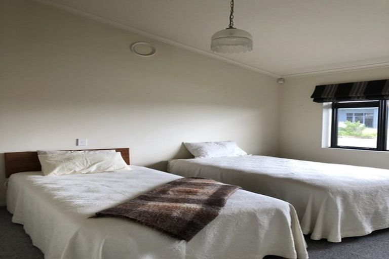 Photo of property in 1 Roseash Lane, Levin, 5510