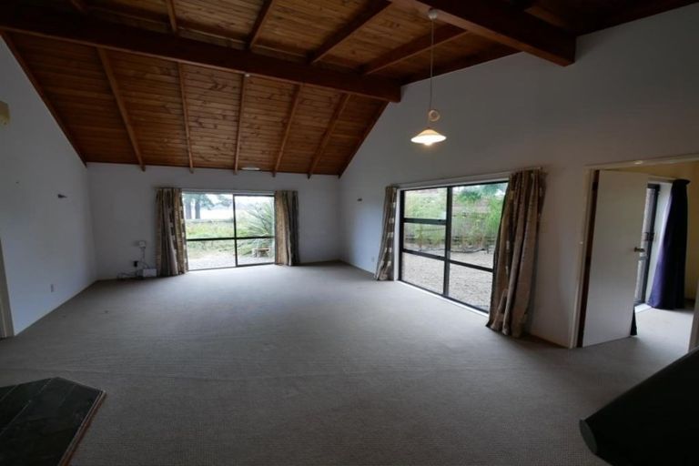 Photo of property in 10 Godwit Place, Waiuku, 2123