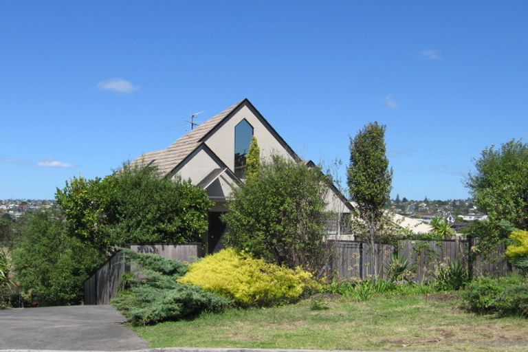 Photo of property in 1/1 Clifton Road, Browns Bay, Auckland, 0630