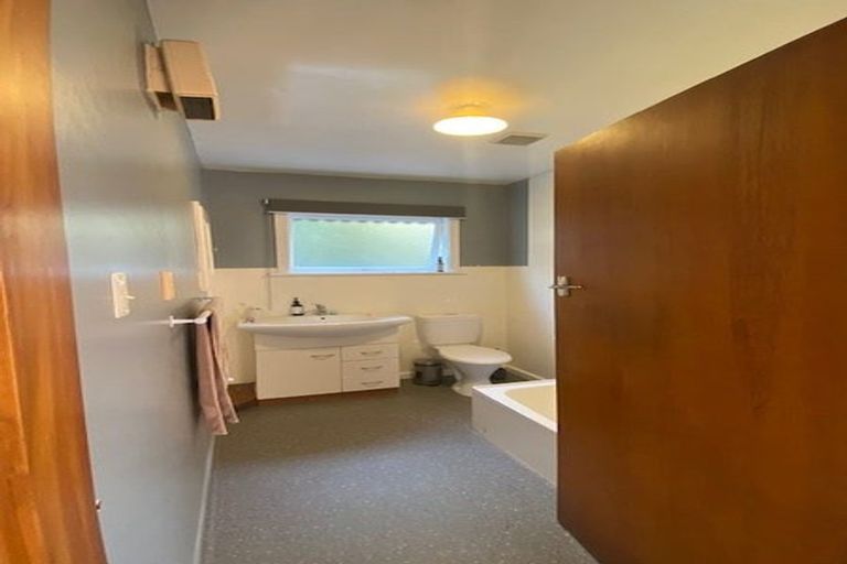 Photo of property in 1/134 Waimairi Road, Ilam, Christchurch, 8041