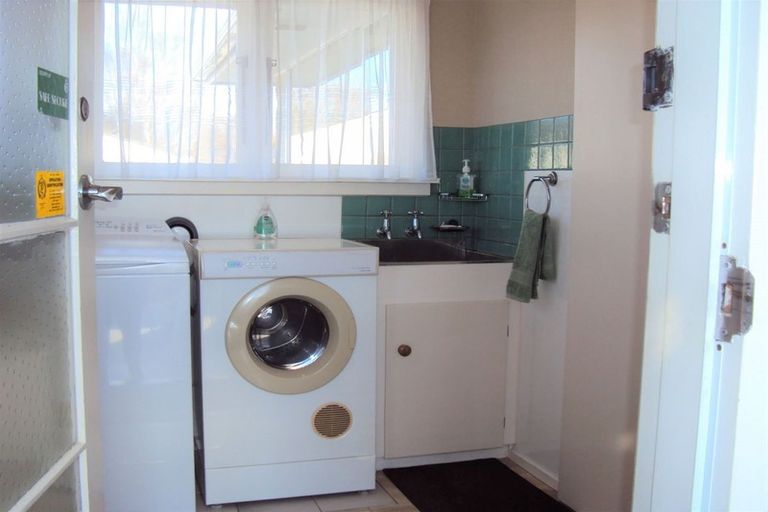 Photo of property in 58 Pembroke Street, Avondale, Christchurch, 8061