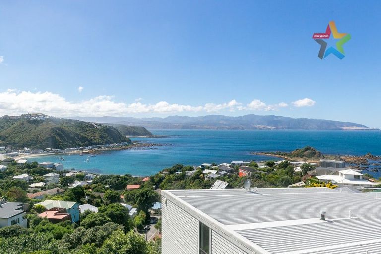 Photo of property in 12/52 High Street, Island Bay, Wellington, 6023