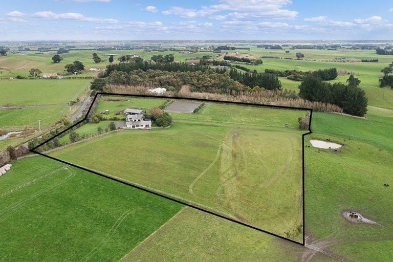 Photo of property in 121 Mount Stewart Halcombe Road, Sanson, Palmerston North, 4479