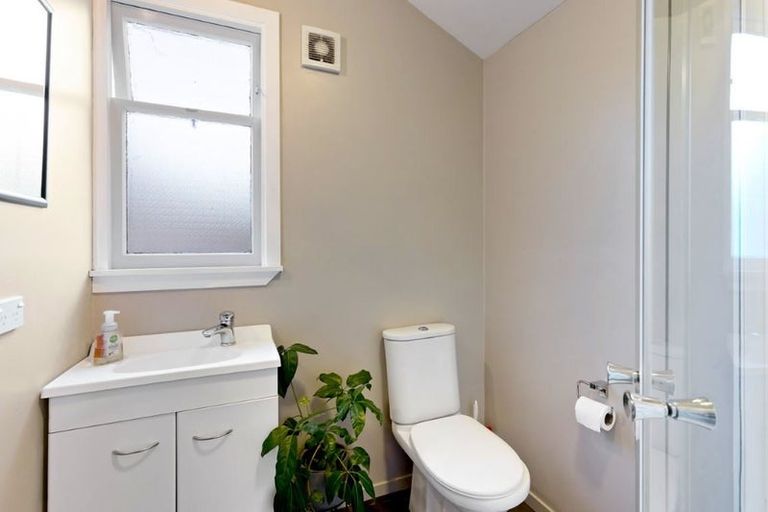 Photo of property in 35 Winters Road, Redwood, Christchurch, 8051