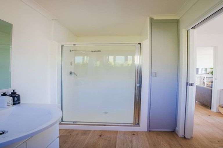 Photo of property in 76 Riddell Road, Kerikeri, 0230