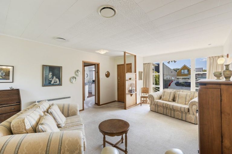 Photo of property in 206a Tukapa Street, Westown, New Plymouth, 4310