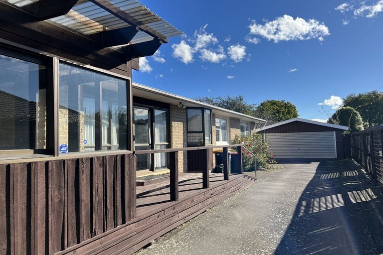 Photo of property in 11 Dunster Street, Burnside, Christchurch, 8053