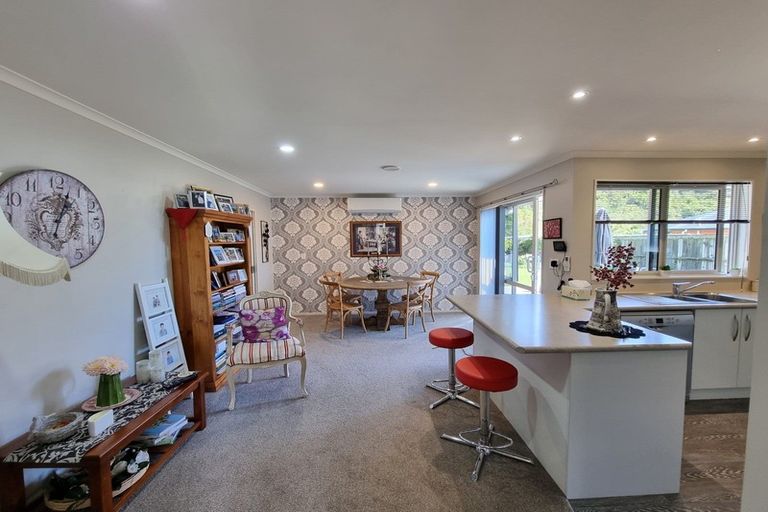 Photo of property in 20 Westvale Drive, Greymouth, 7805