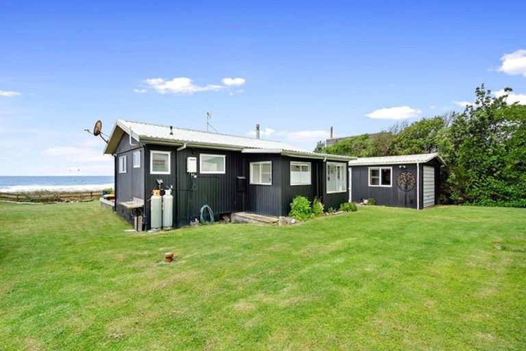 Photo of property in 17 Pukehina Parade, Pukehina, 3189