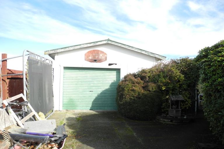 Photo of property in 14 James Street, Waimate, 7980