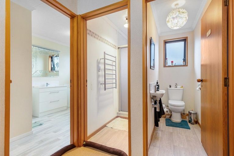 Photo of property in 28a Lake Avenue, Frankton, Queenstown, 9300