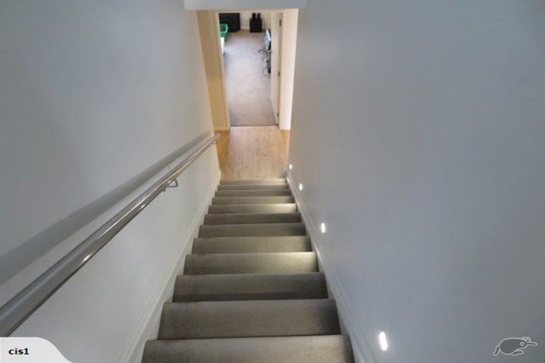 Photo of property in 70 Pencaitland Drive, Flat Bush, Auckland, 2019