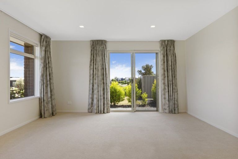 Photo of property in 2 Loloma Way, Wharewaka, Taupo, 3330