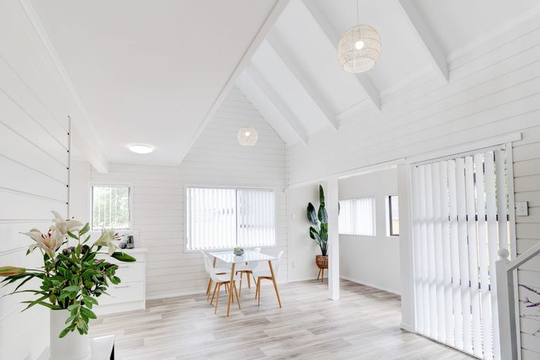 Photo of property in 1/13 Blanes Road, Weymouth, Auckland, 2103