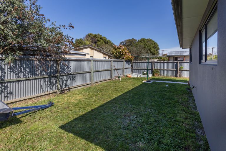 Photo of property in 242a Mairehau Road, Burwood, Christchurch, 8083