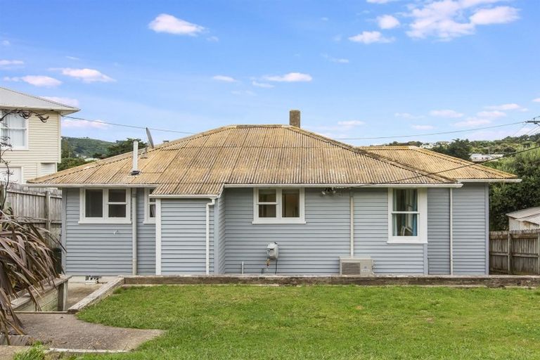 Photo of property in 44 Downes Street, Titahi Bay, Porirua, 5022