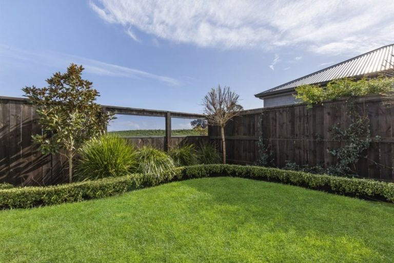 Photo of property in 6 Franks Way, Papamoa Beach, Papamoa, 3118