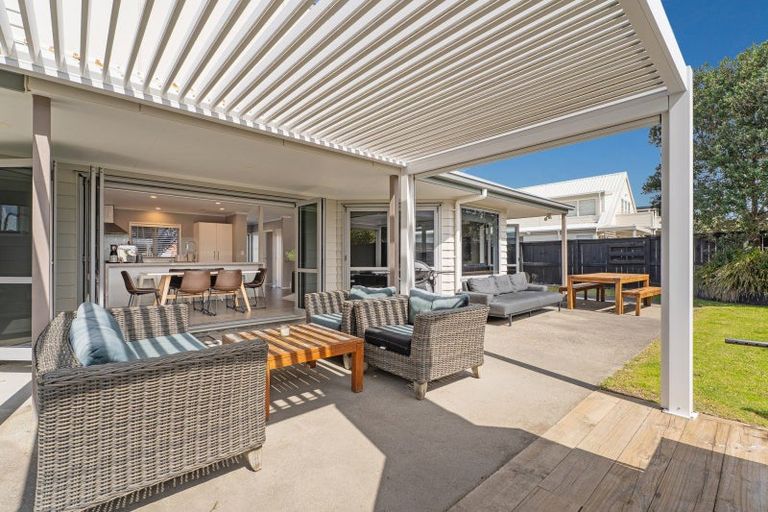 Photo of property in 126 Puka Crescent, Matarangi, Whitianga, 3592
