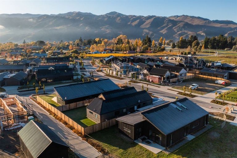 Photo of property in 43 Bragato Way, Cromwell, 9310