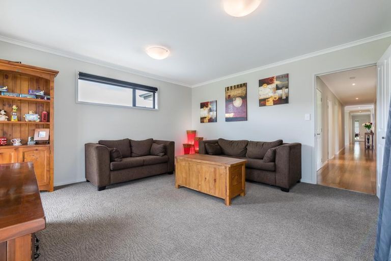 Photo of property in 15 Moses Road, Kaukapakapa, 0873