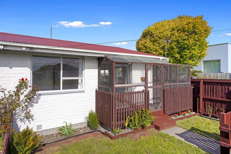 Photo of property in 1/374 Pages Road, Aranui, Christchurch, 8061