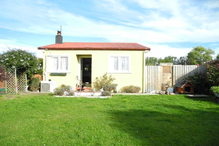 Photo of property in 14 James Street, Waimate, 7980