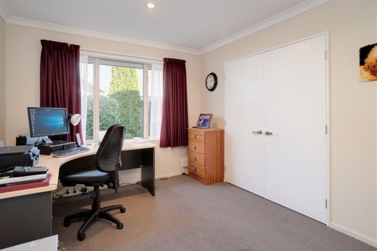 Photo of property in 26 Cedar Place, Rangiora, 7400