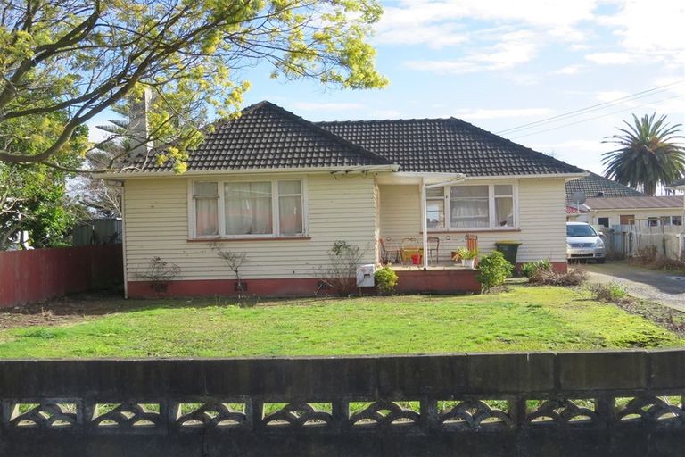 Photo of property in 32 Mabel Street, Levin, 5510