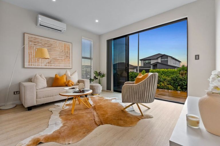 Photo of property in 10 Keel Street, Long Bay, Auckland, 0630